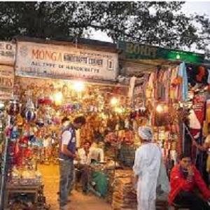 What To Buy When in New Delhi