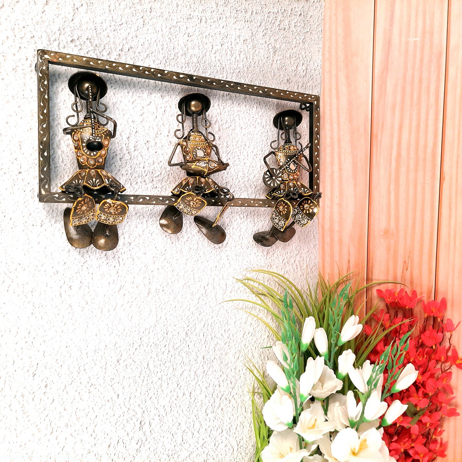 Drawing Room Decor | Wall Hanging Handmade Musician - 15 Inch-Apkamart