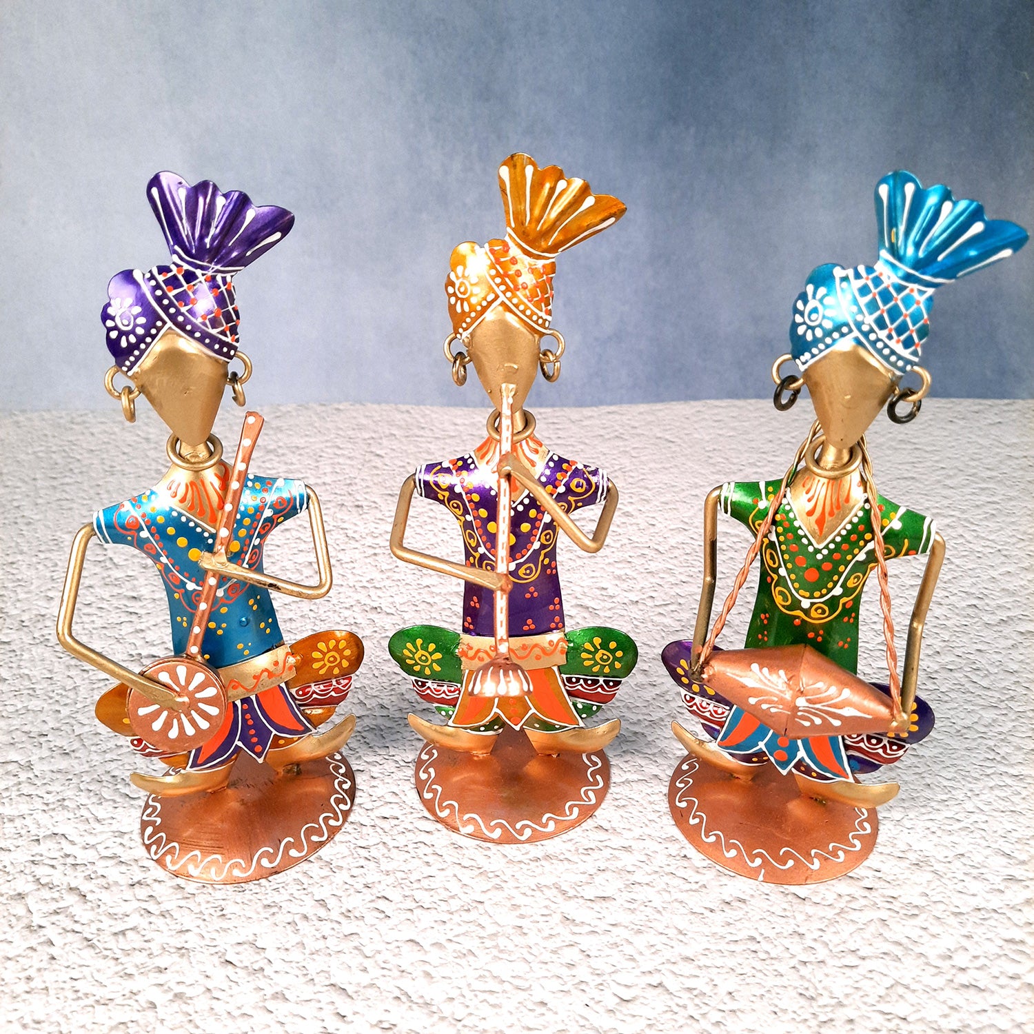 Pagdi Musician Human Figurines Showpiece - for Side Table Decoration - 8 inch-Apkamart #color_Golden