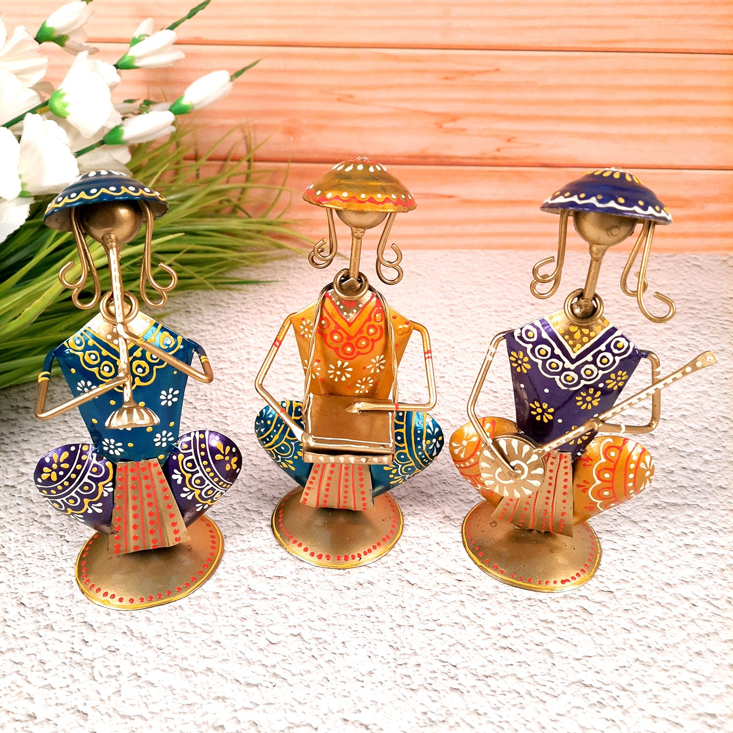 Decorative Musician-Human Figurines Table Decor - 9 Inch (Set of 3)-Apkamart #color_Golden