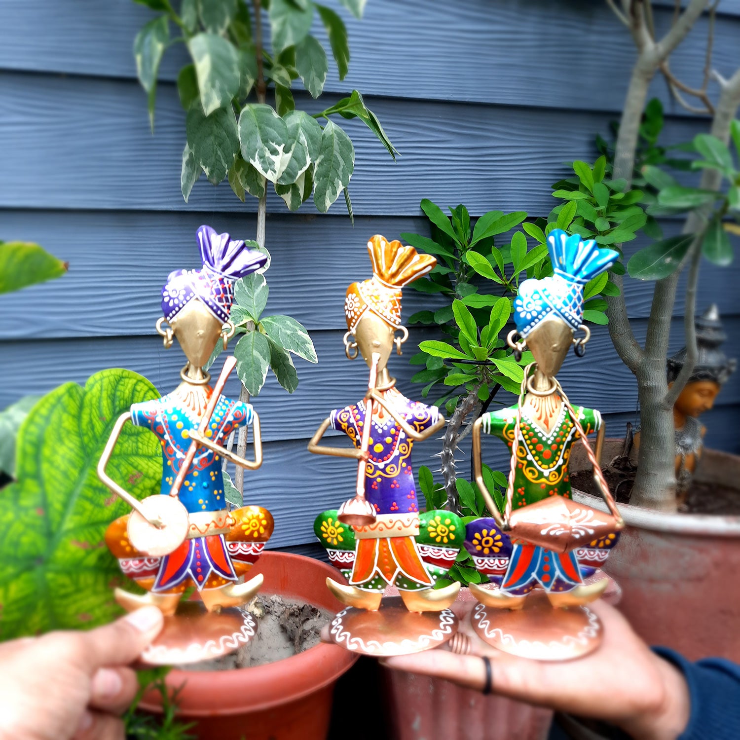 Pagdi Musician Human Figurines Showpiece - for Side Table Decoration - 8 inch-Apkamart #color_Golden