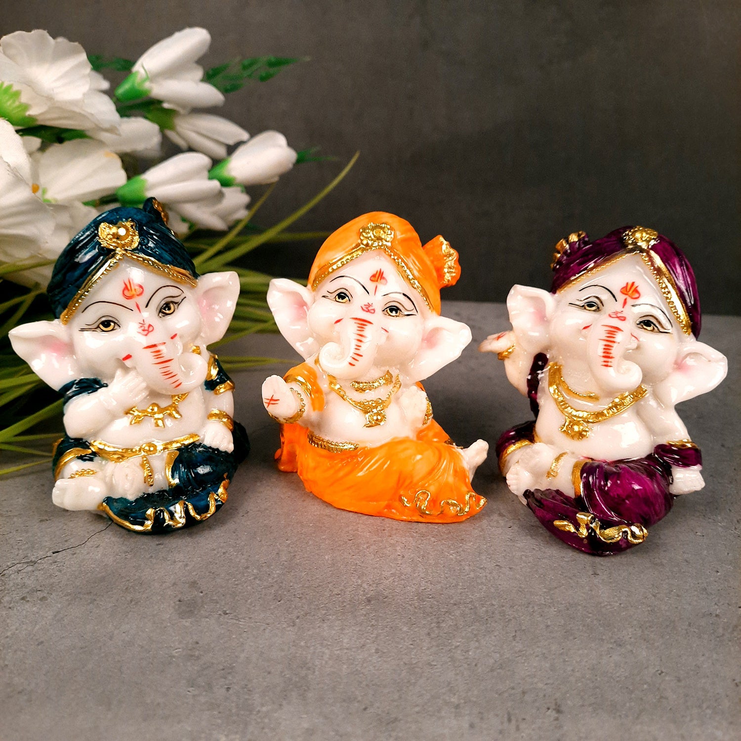 Ganpati Idol | Ganesha for Car Dashboard - 4 inch (Set of 3)- Apkamart