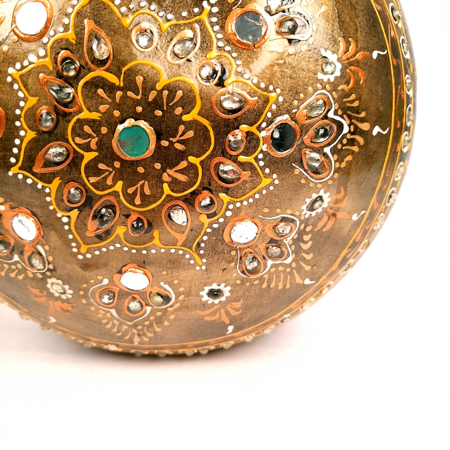 Urli Set | Decorative Basket | Multipurpose Bowl for Fruit, Keys, Jewelry & Home Decor | Handcrafted Metal Urli Bowl Set - 7 Inch (Set Of 2) - Apkamart #Style_Design 2