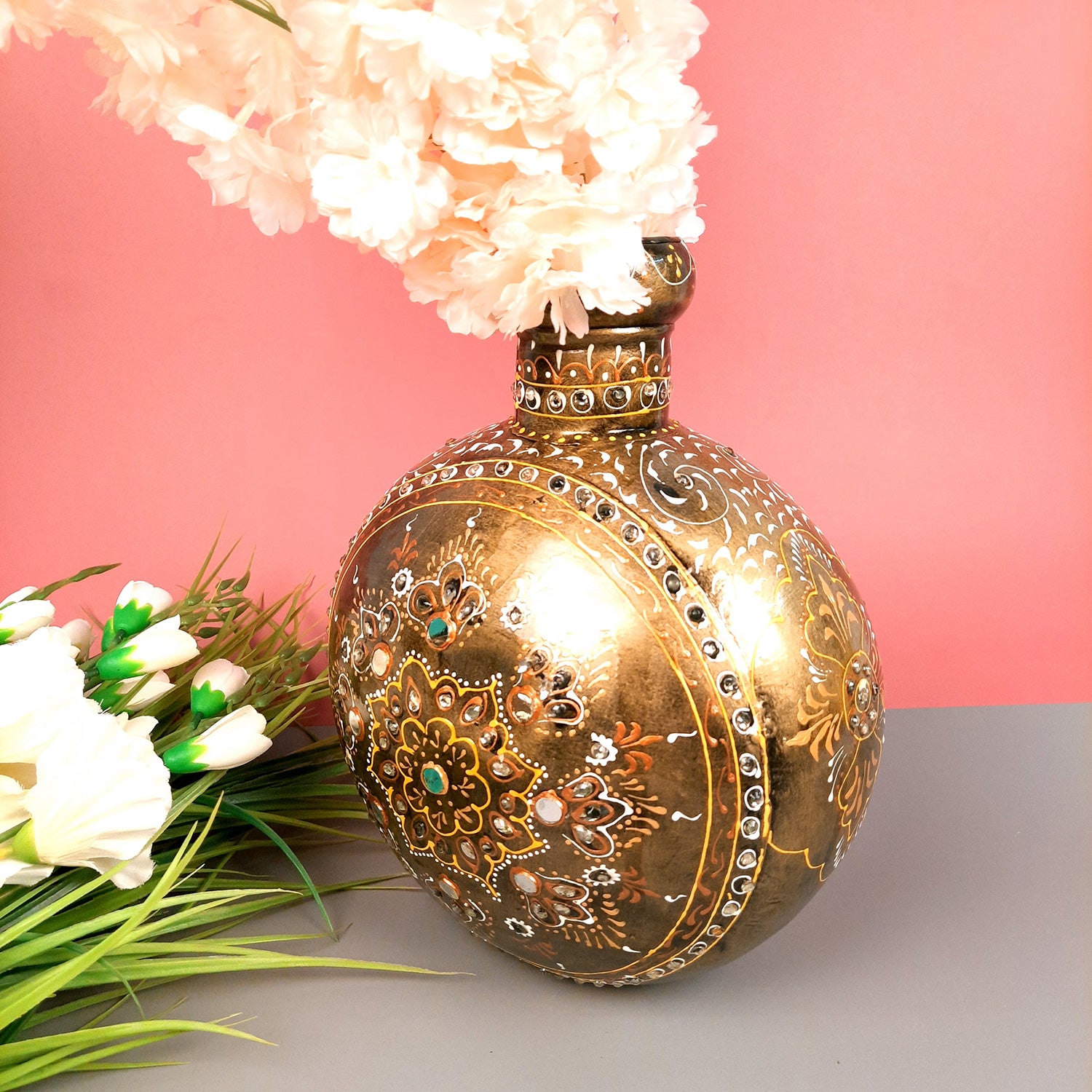 Urli Set | Decorative Basket | Multipurpose Bowl for Fruit, Keys, Jewelry & Home Decor | Handcrafted Metal Urli Bowl Set - 7 Inch (Set Of 2) - Apkamart #Style_Design 2