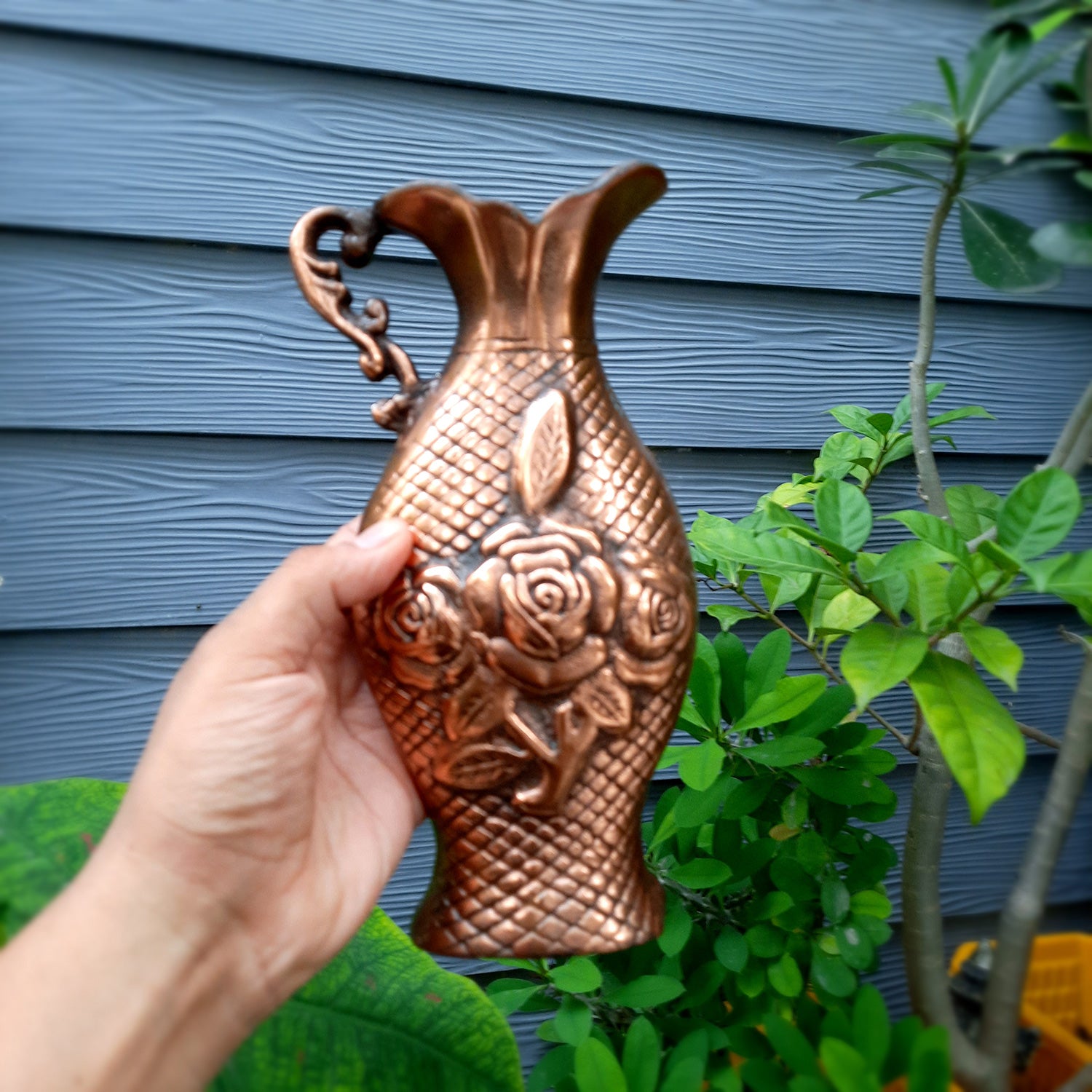 Flower Vase | Pots for Flowers - Metal - For Tabletop, Living Room, Home & Office Decoration | Centerpiece for Table Decoration |Vases for Gifts - 10 Inch