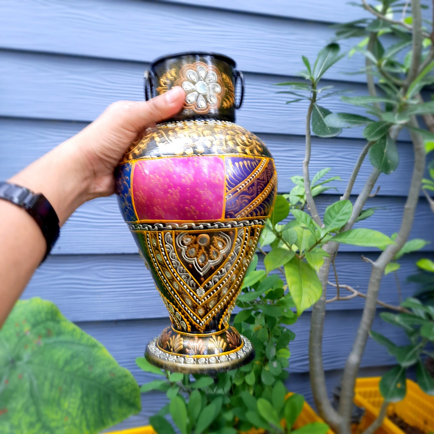 Flower Vase | Pots for Flowers - Metal - For Tabletop, Living Room, Home & Office Decoration | Centerpiece for Table Decoration |Vases for Gifts- 12 Inch