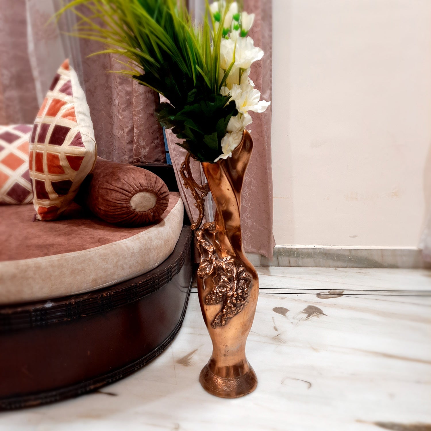 Flower pot | Big Corner Vase - For Living Room & Entrance Decor - 25 Inch - Apkamart