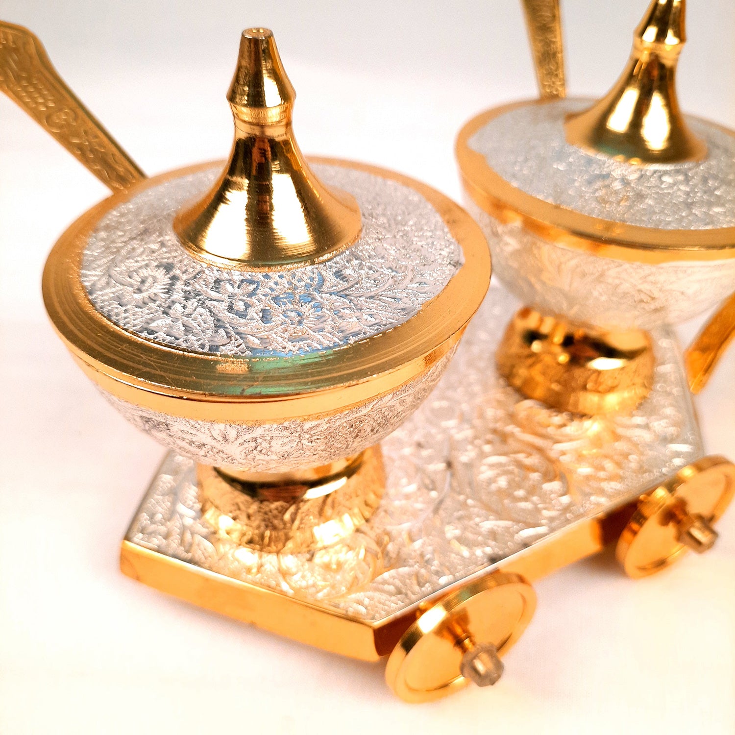 Dry Fruit Serving Bowls With Trolley | Mukhwas Bowl With Cart - For Dry Fruit, Chocolates, Mouth Freshener | Wedding & Diwali Gift Set - (LxH - 9x5 Inch) - Apkamart