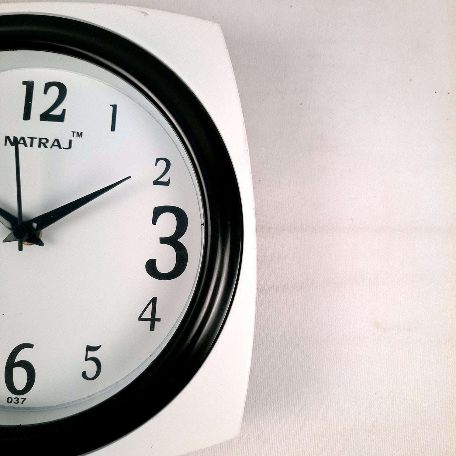 Wall Clock | Stylish Square Clock Wall Mount - For Home, Living Room, Bedroom, Office & Hall Decoration & Gifts - Apkamart