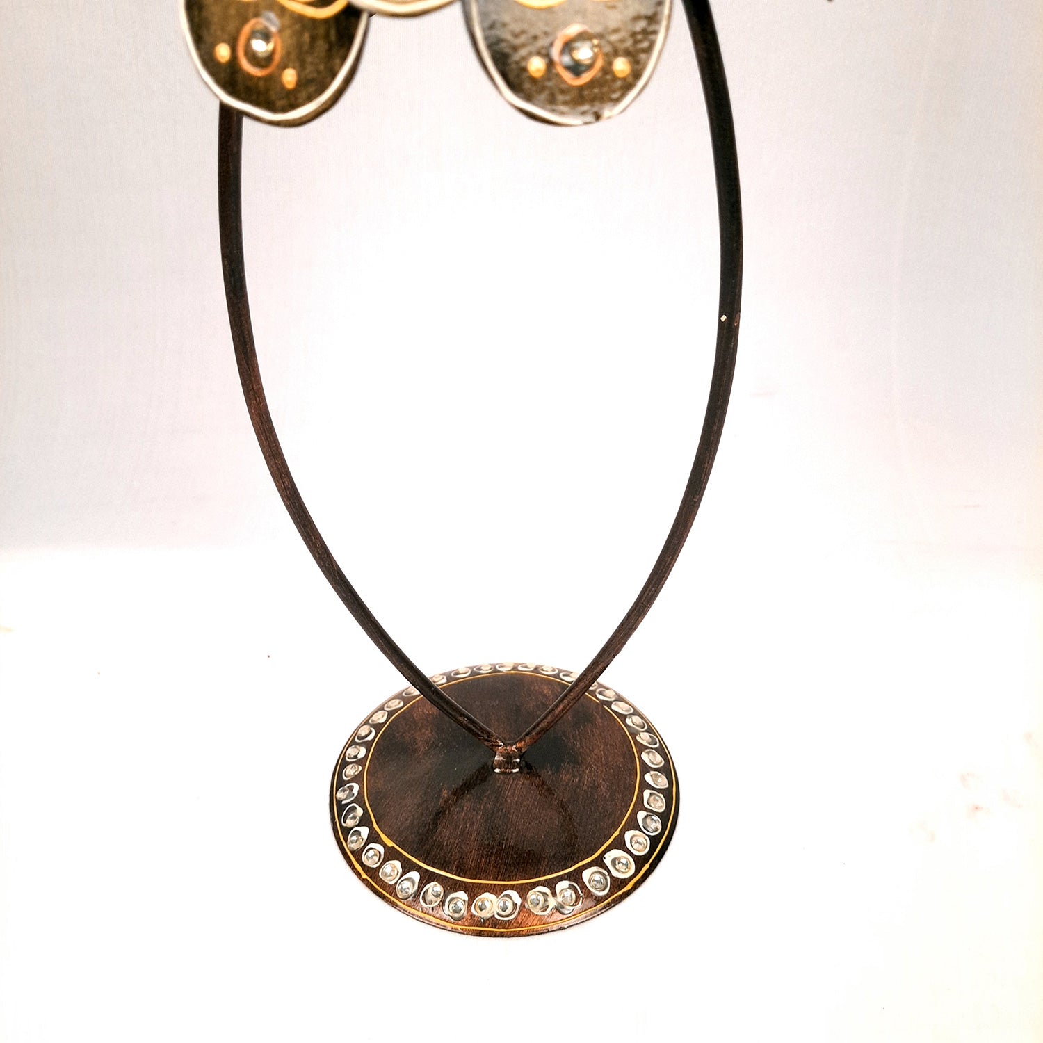 Showpiece Figurine - Muscian Singing & Playing Violin Design | Decorative Long Show pieces With Golden & Kundan Work | Artifacts for Home, Table, Living Room, TV Unit & Bedroom Decor & Gifts- 19 Inch (Set of 2) - Apkamart