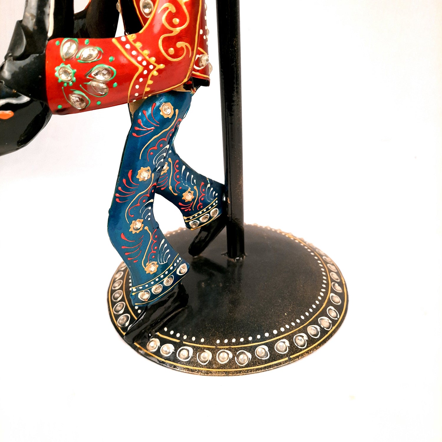 Showpiece Set - Musician Playing Musical Instrument Under Lamp Post | Handicraft Figurines With Kundan Work - For Table, Living Room, Bedroom & TV Unit | Big Show Piece For Office Desk & Gifts- 22 Inch (Set of 2) - apkamart