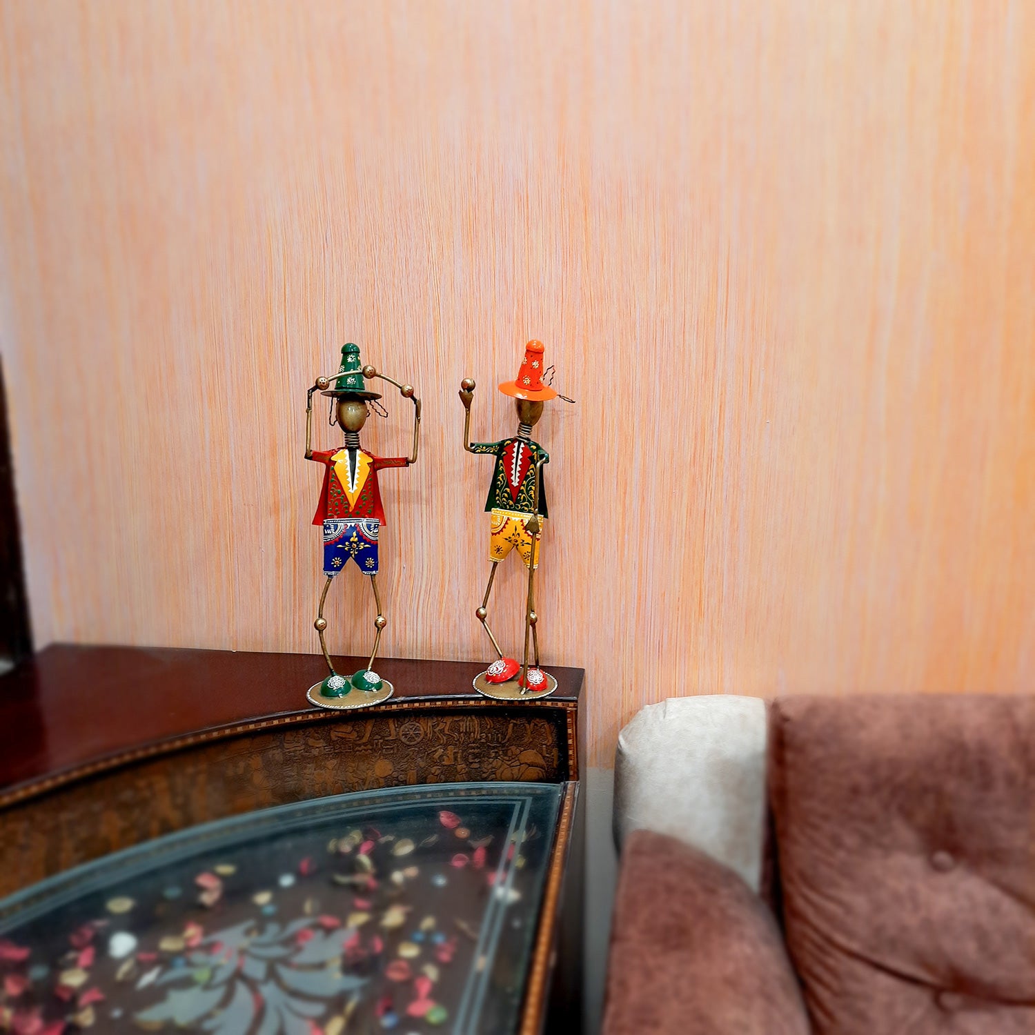 Showpiece - Circus Joker Juggling Balls Design | Decorative Figurines - For Home, Table, Living Room & TV Unit | Show Piece For Office Desk & Gifts- 18 Inch - Apkamart #Style_Design 1 - Pack of 2