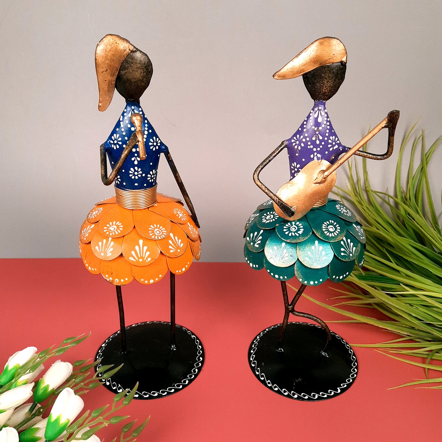 Showpiece Hawaiian Musicians Singing & Playing Guitar | Decorative Showpiece - for Home, Table, Living room, Shelf & Office Decor - 14 Inch (Set of 2) - Apkamart