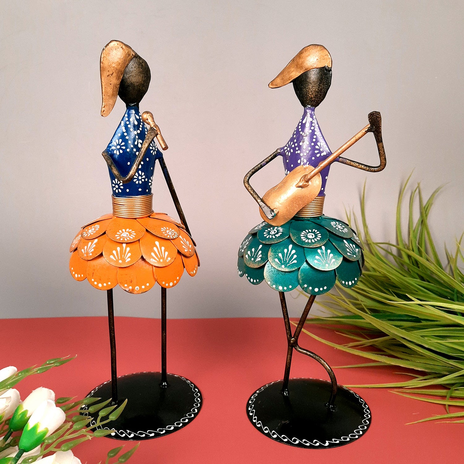 Showpiece Hawaiian Musicians Singing & Playing Guitar | Decorative Showpiece - for Home, Table, Living room, Shelf & Office Decor - 14 Inch (Set of 2) - Apkamart