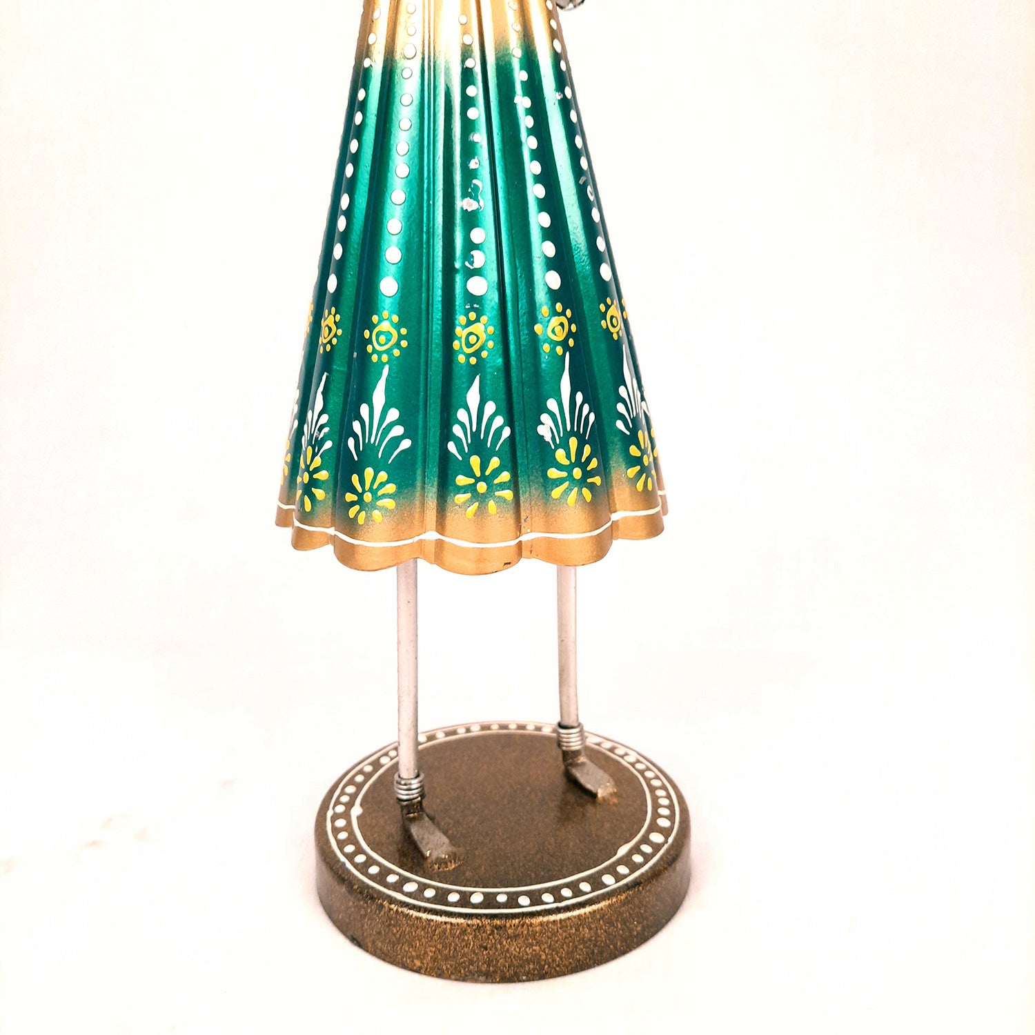 Showpiece Village Worker Ladies | Artifacts for Home, Table, Living Room, TV Unit & Bedroom Decor | Decorative Show piece for Office Desk & Gifts - 15 Inch (Set of 2) - Apkamart