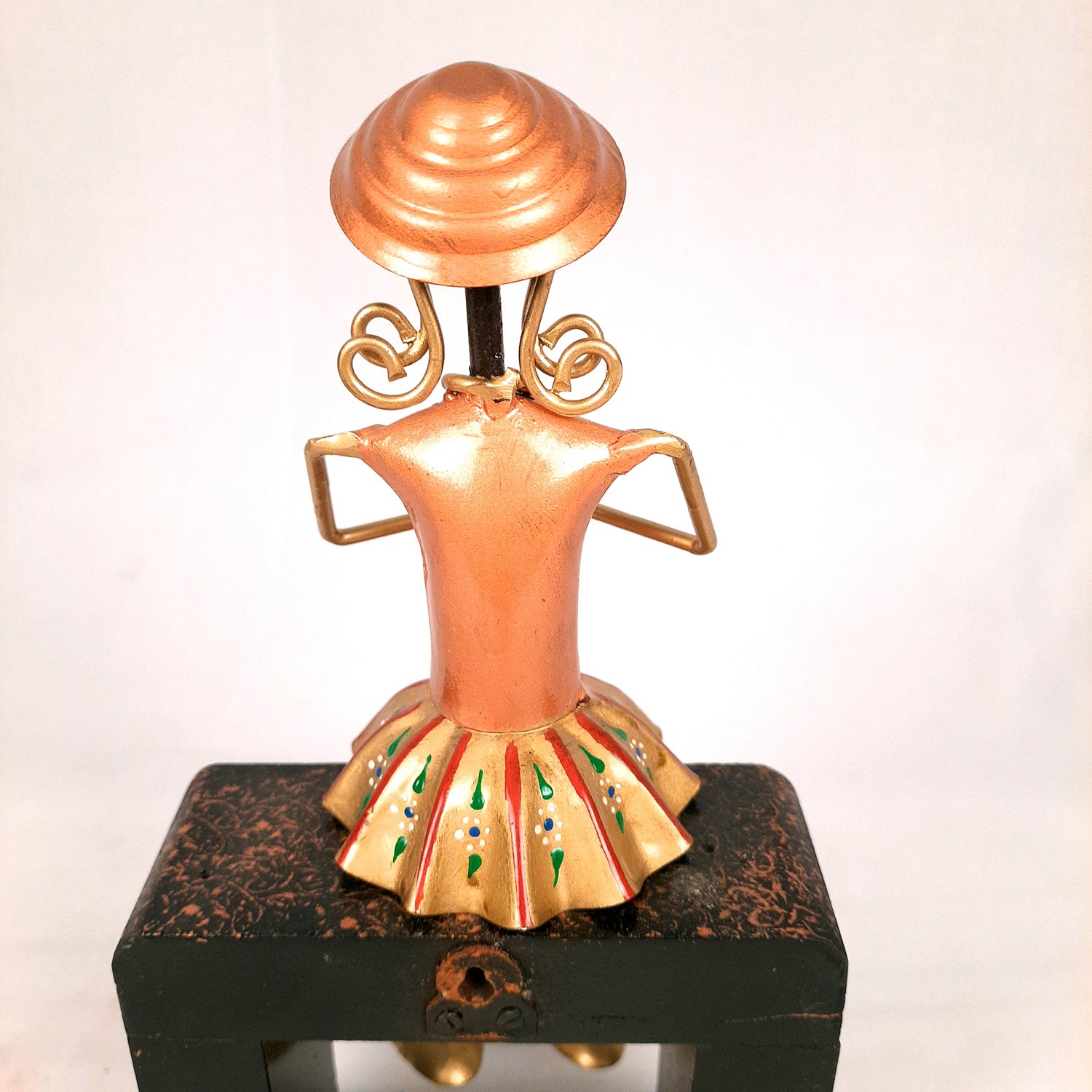 Showpiece Cum Wall Hanging For Home Decor | Handicraft Figurines - For Table, Living Room, Bedroom & TV Unit Decor | Show Piece For Gifts - 12 Inch - Apkamart