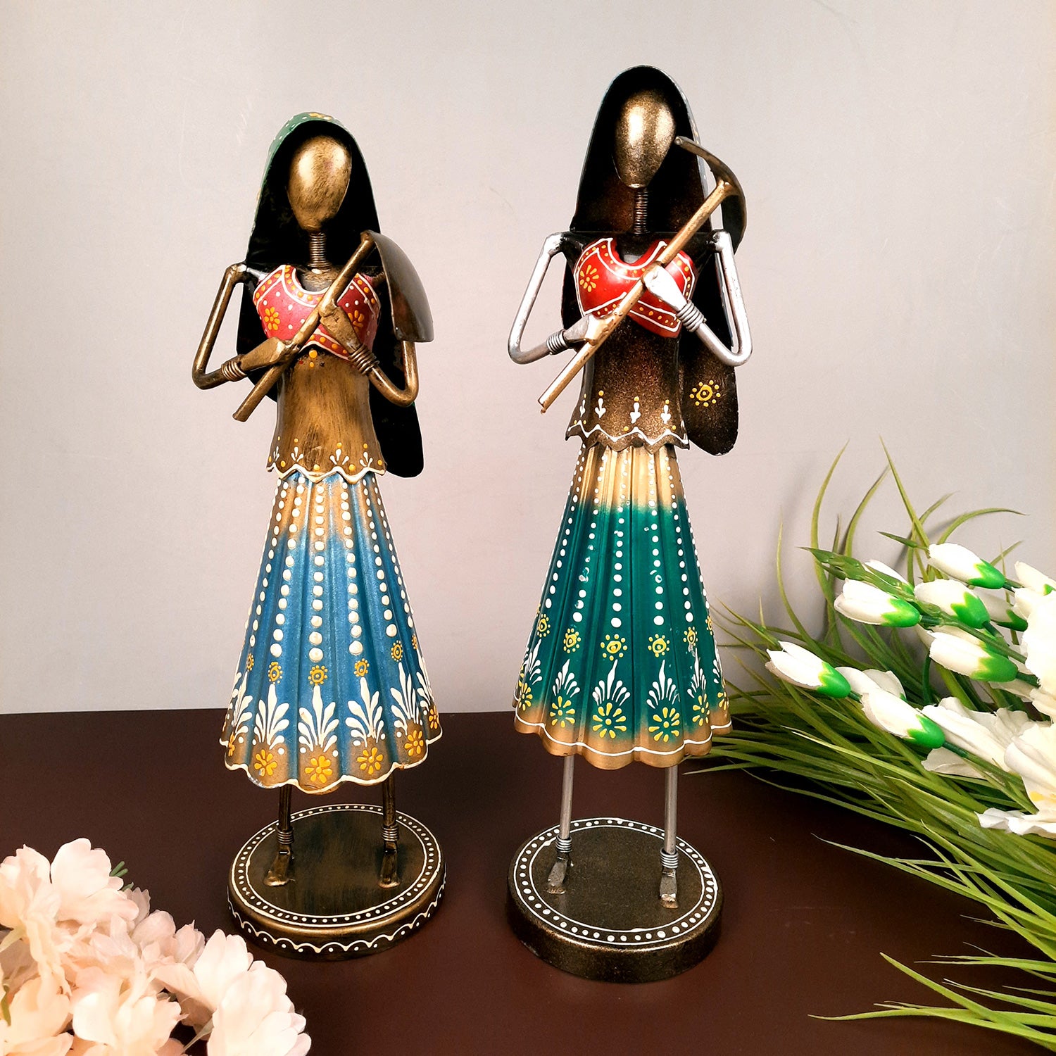 Showpiece Village Worker Ladies | Artifacts for Home, Table, Living Room, TV Unit & Bedroom Decor | Decorative Show piece for Office Desk & Gifts - 15 Inch (Set of 2) - Apkamart