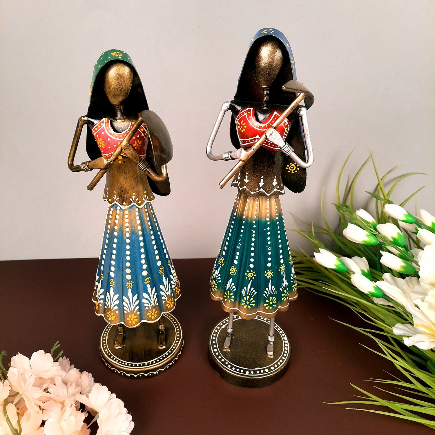 Showpiece Village Worker Ladies | Artifacts for Home, Table, Living Room, TV Unit & Bedroom Decor | Decorative Show piece for Office Desk & Gifts - 15 Inch (Set of 2) - Apkamart