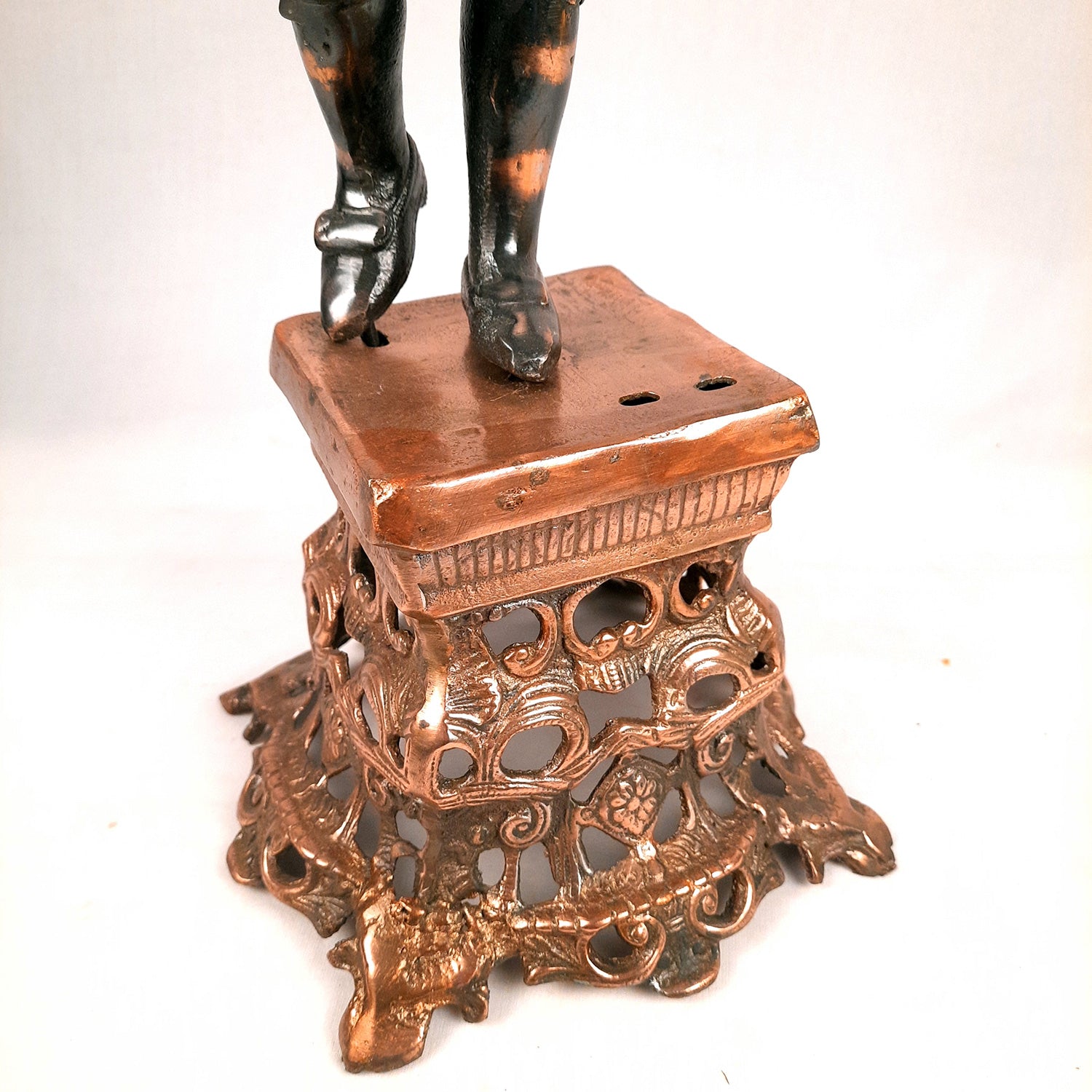 Showpiece Man Holding Lamp| Decorative Vintage Statue Big - For Home, Corners, Living Room Decor & Gifts - 26 Inch - Apkamart