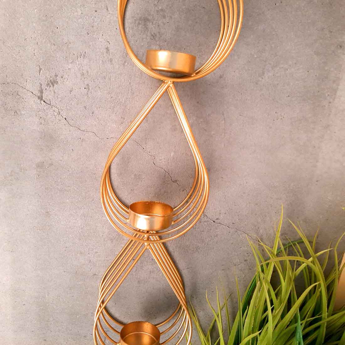 Wall Hanging Tea Light Holder With 3 Slots - Apkamart