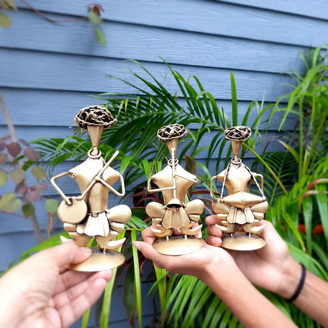 Musician Showpiece - Metal Figurines - For Table Decor & Living Room - 7 Inch - Apkamart