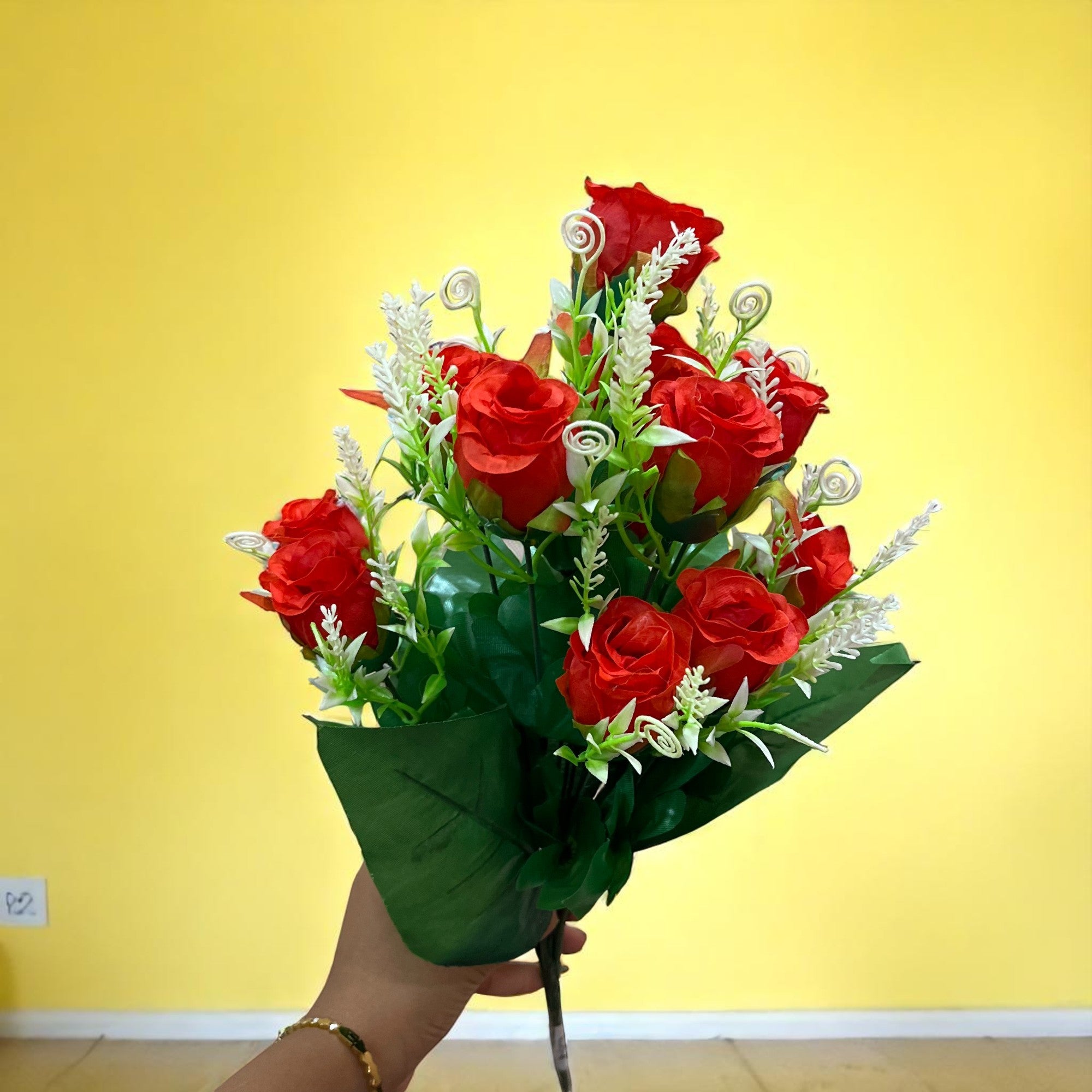 Artificial Flowers Rose | Faux Flowers Bunch - for Home Decor, Side Table, Centerpiece - 17 Inch - Apkamart #Colour_Red