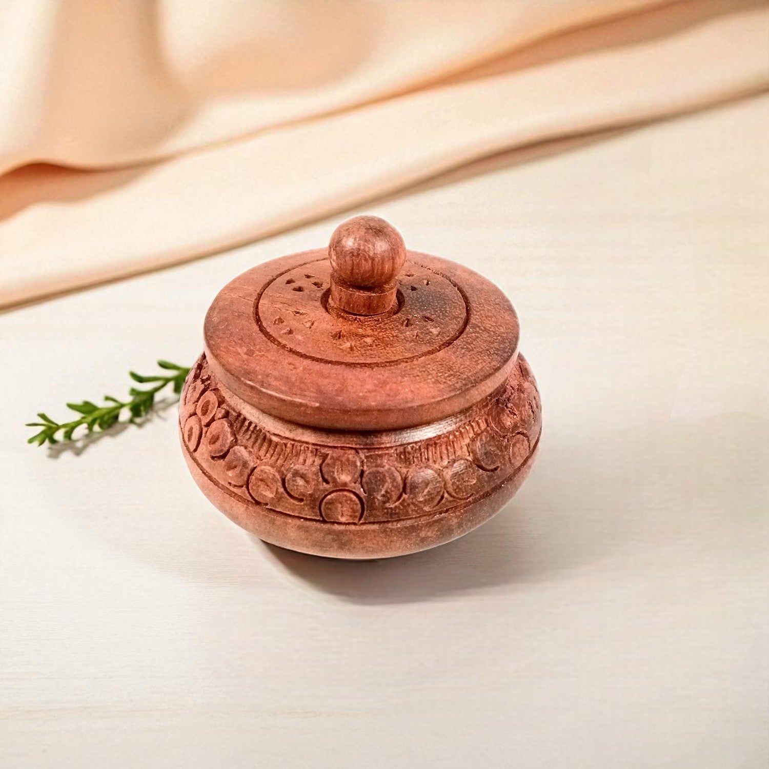 Wooden Box Small With Lid | Kumkum Box Sindoor Dani | Multipurpose Mini Wooden Box for Salt - For Home, Dining Table, Kitchen & Pooja Decor - 3 Inch - Apkamart #Style_Pack Of 2