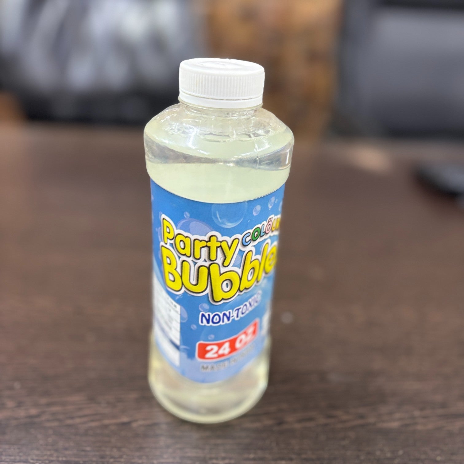 Kids Bubble Maker Solution | Handheld Bubble Blower | Easy Bubble Making with Bubble Solution | Outdoor Fun, Parties & Birthday Gifts - 750 Ml - Apkamart