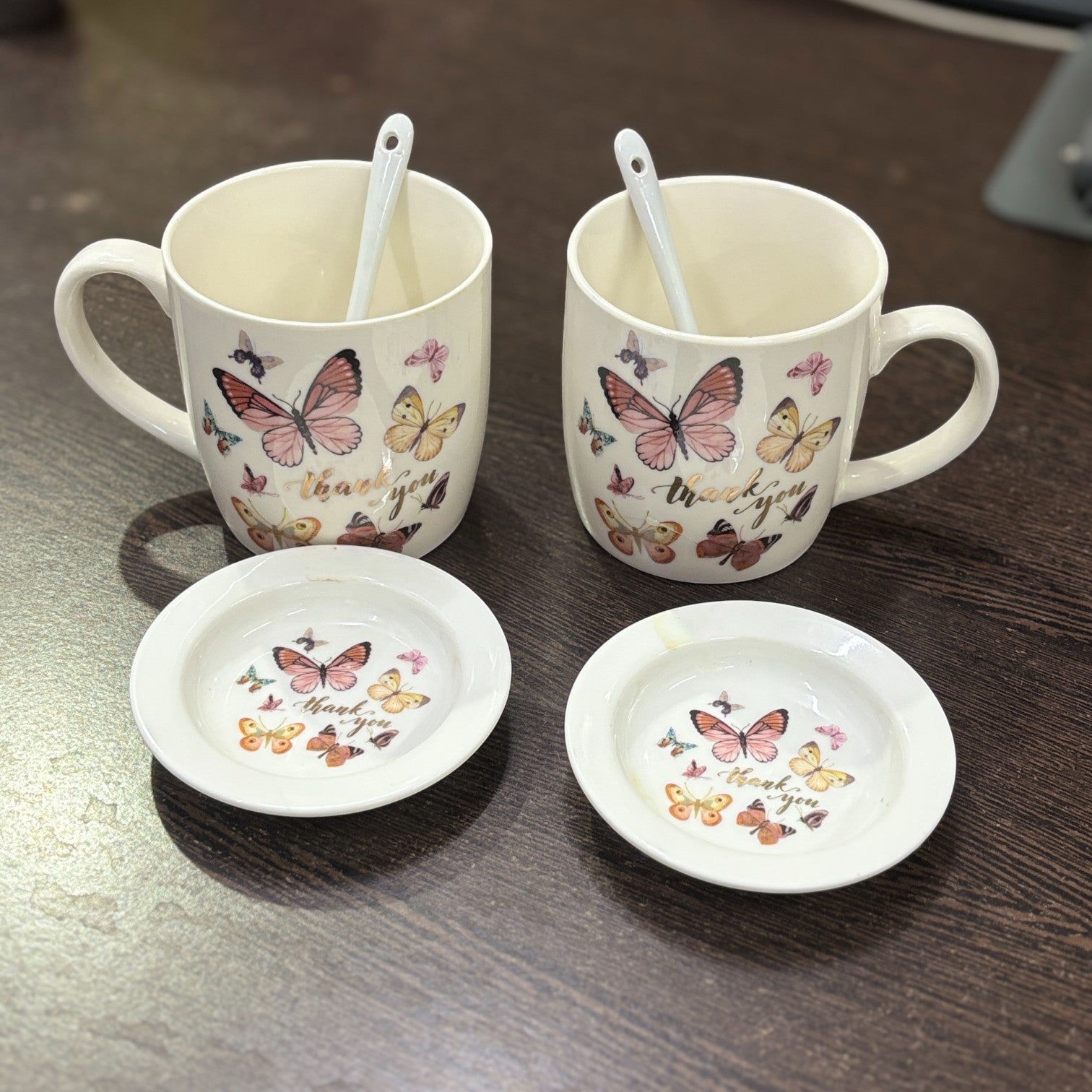 Coffee Mug Set of 2 with Lid and Spoon | Stylish Ceramic Cup Set for Coffee, Tea, Milk & Hot Drinks | Premium Gift Set for Home, Office & Gifting - 350ml - Apkamart