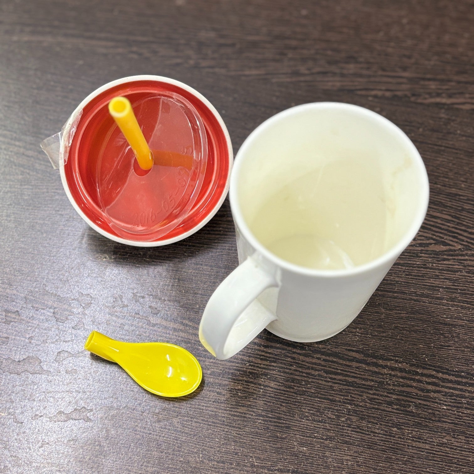 Coffee Mug with Straw | Stylish Ceramic Cup for Coffee, Milk & Juice | Modern Reusable Mug for Home, Office, Cafe | Eco-Friendly & Elegant Drinkware - 350ml - Apkamart