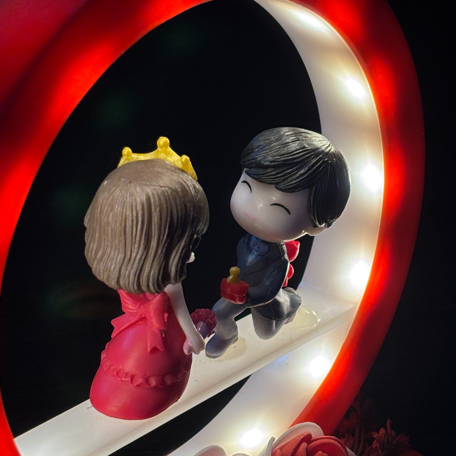 Couple Showpiece | Romantic Love Figurine | Decorative Plastic Sculpture for Home Decor, Bedroom & Living Room | Perfect Gift for Valentine, Anniversary & Wedding - 7 Inch - Apkamart