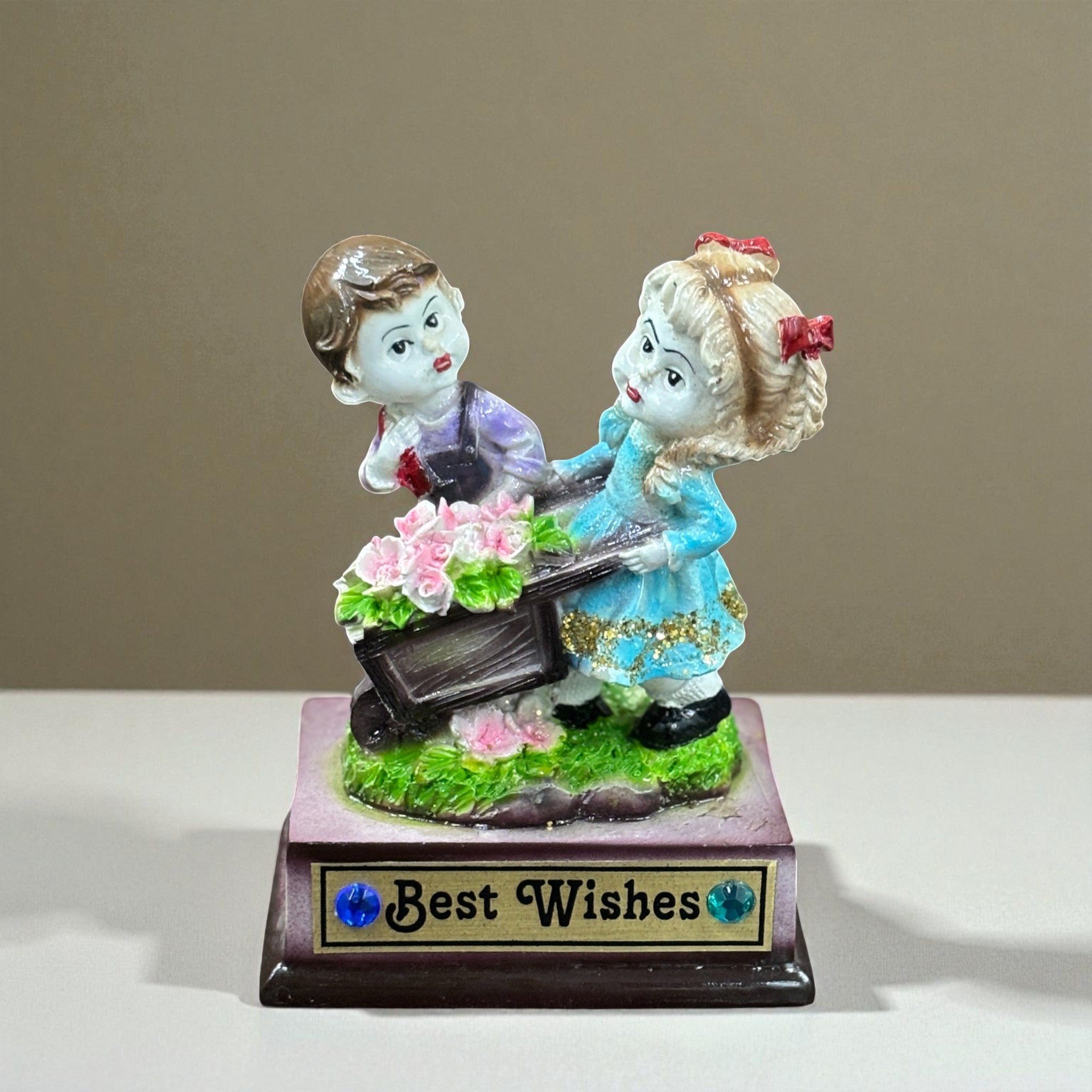Romantic Couple Figurine | Decorative Resin Statue for Home Decor | Unique Gift Idea for Wedding, Anniversary & Valentine’s Day - 5 Inch - Apkamart
