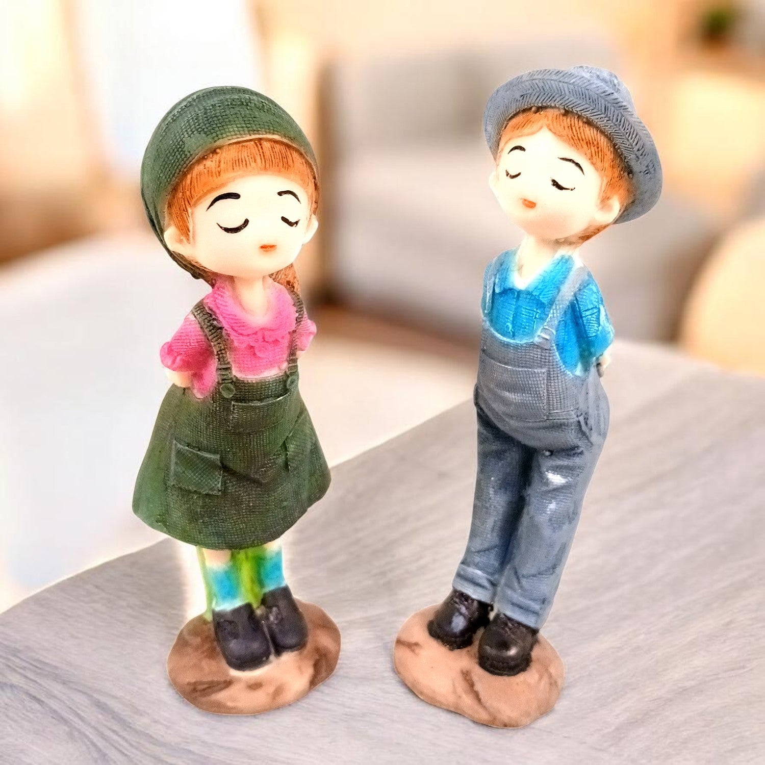 Romantic Couple Showpiece Set | Love Figurine Decorative Sculpture for Home Decor & Living Room | Valentine, Anniversary & Wedding Gift for Her & Him - 7 Inch (Set Of 2) - Apkamart