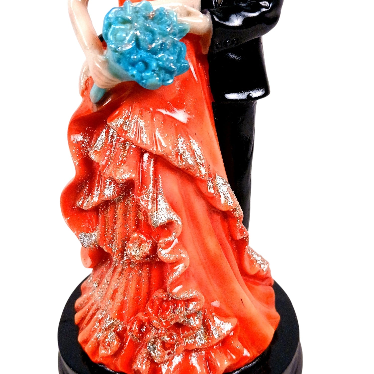 Romantic Couple Showpiece | Love Figurine Decorative Sculpture for Home Décor | Romantic Figurine for Living Room, Bedroom & Gifting - 9 Inch - Apkamart
