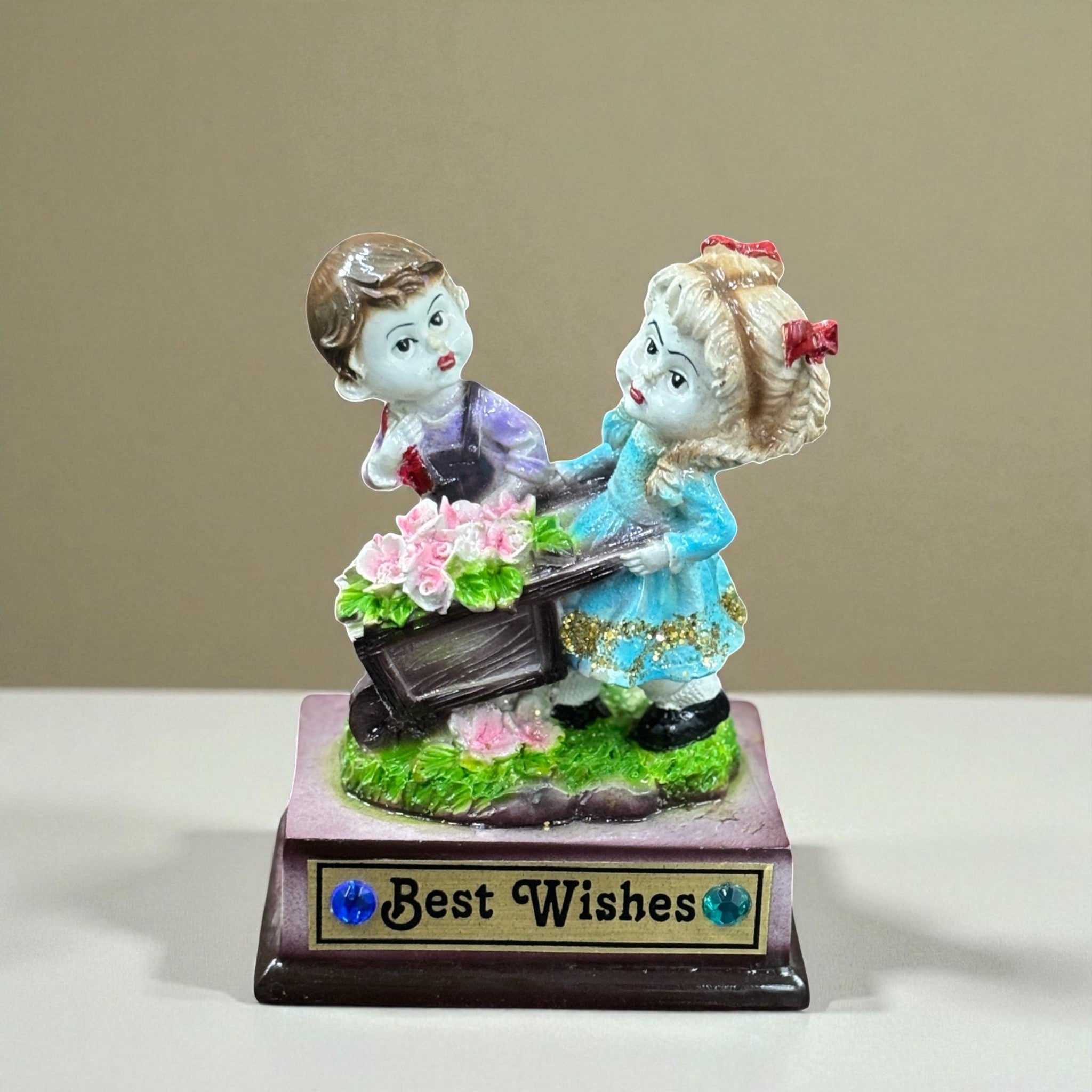 Romantic Couple Figurine | Decorative Resin Statue for Home Decor | Unique Gift Idea for Wedding, Anniversary & Valentine’s Day - 5 Inch - Apkamart