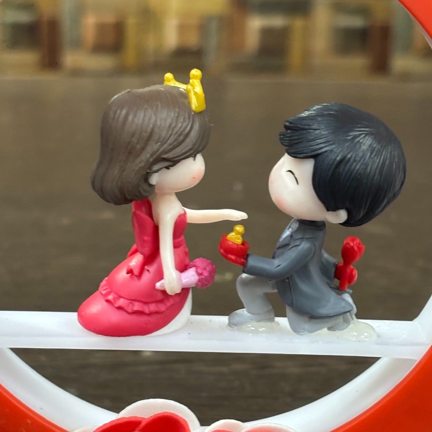 Couple Showpiece | Romantic Love Figurine | Decorative Plastic Sculpture for Home Decor, Bedroom & Living Room | Perfect Gift for Valentine, Anniversary & Wedding - 7 Inch - Apkamart