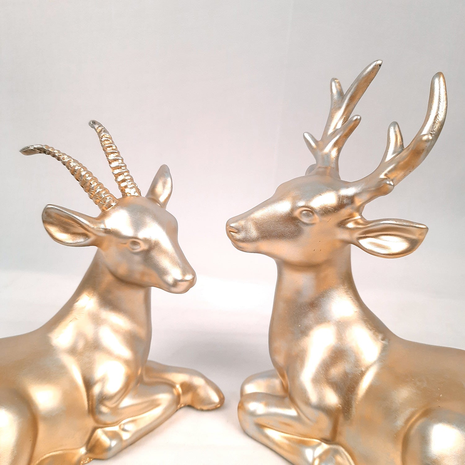 Deer Couple Showpiece | Reindeer Statue | Animal Figurines - for Home Decor, Garden, Balcony, Living Room & Gifts - Apkamart #Style_Style 1