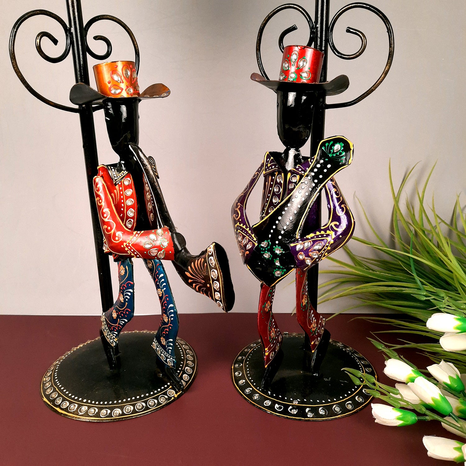 Showpiece Set - Musician Playing Musical Instrument Under Lamp Post | Handicraft Figurines With Kundan Work - For Table, Living Room, Bedroom & TV Unit | Big Show Piece For Office Desk & Gifts- 22 Inch (Set of 2) - apkamart