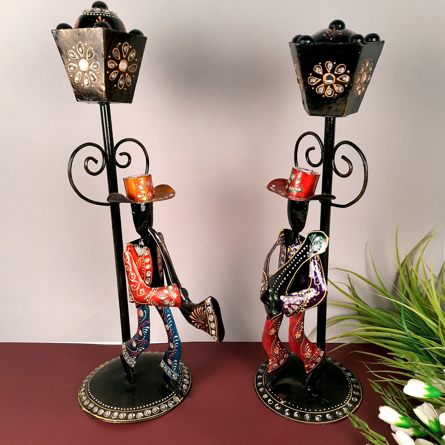 Showpiece Set - Musician Playing Musical Instrument Under Lamp Post | Handicraft Figurines With Kundan Work - For Table, Living Room, Bedroom & TV Unit | Big Show Piece For Office Desk & Gifts- 22 Inch (Set of 2) - apkamart