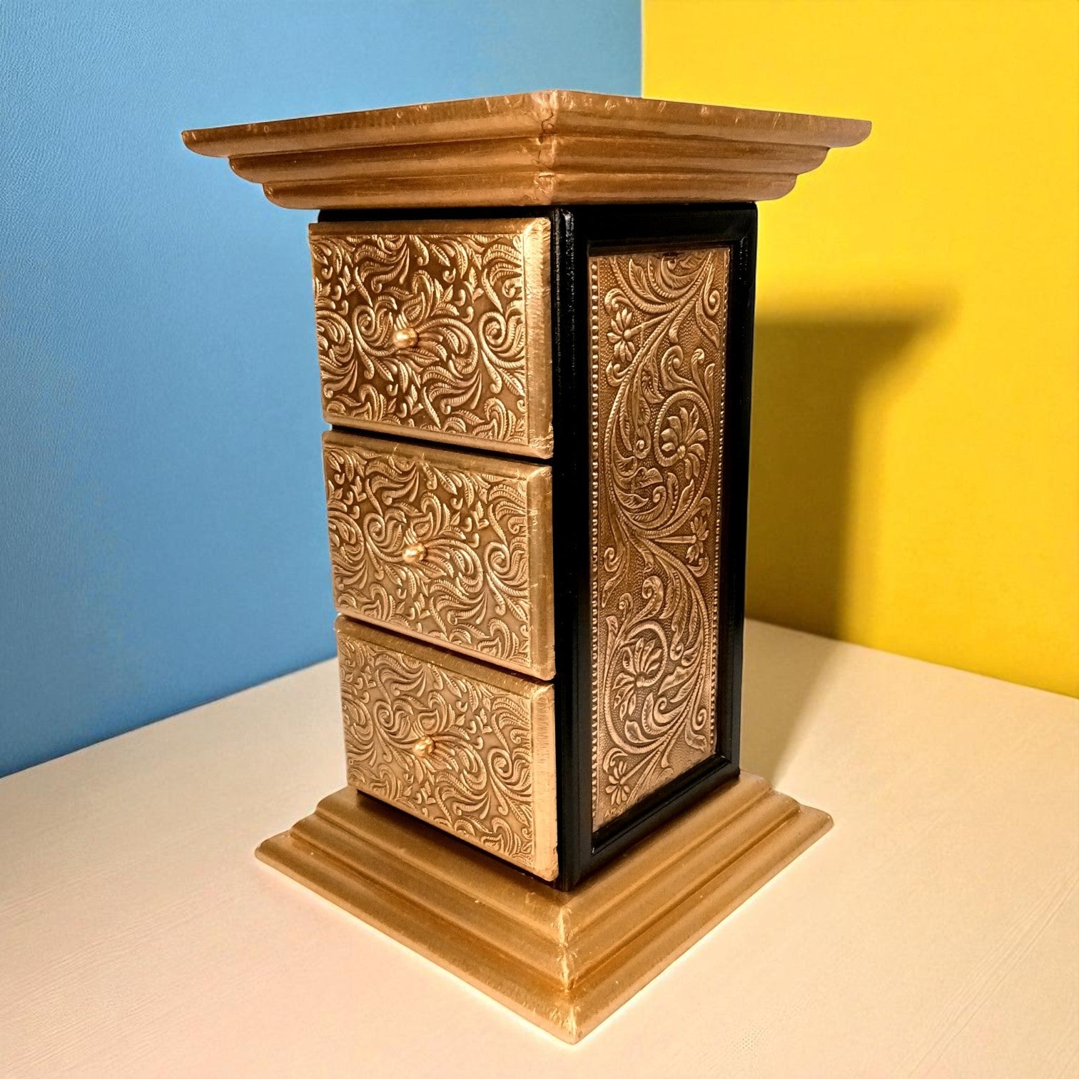 Pillar 3 Drawers Side Table | Traditional Wooden Design Table for Living Room, Bedroom & Office | Decorative Accent Furniture & Showpiece Stand - 18 Inch - Apkamat