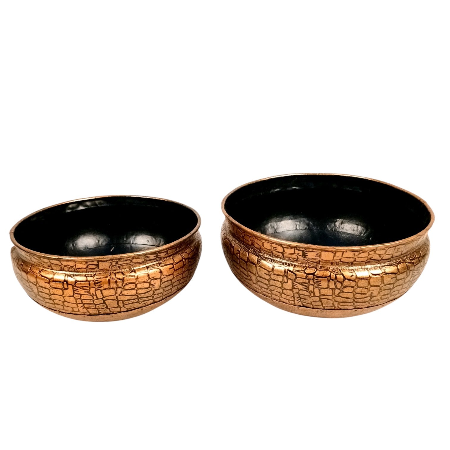 Urli Set | Decorative Basket | Multipurpose Bowl for Fruit, Keys, Jewelry & Home Decor | Handcrafted Metal Urli Bowl Set - 7 Inch (Set Of 2) - Apkamart #Style_Design 1