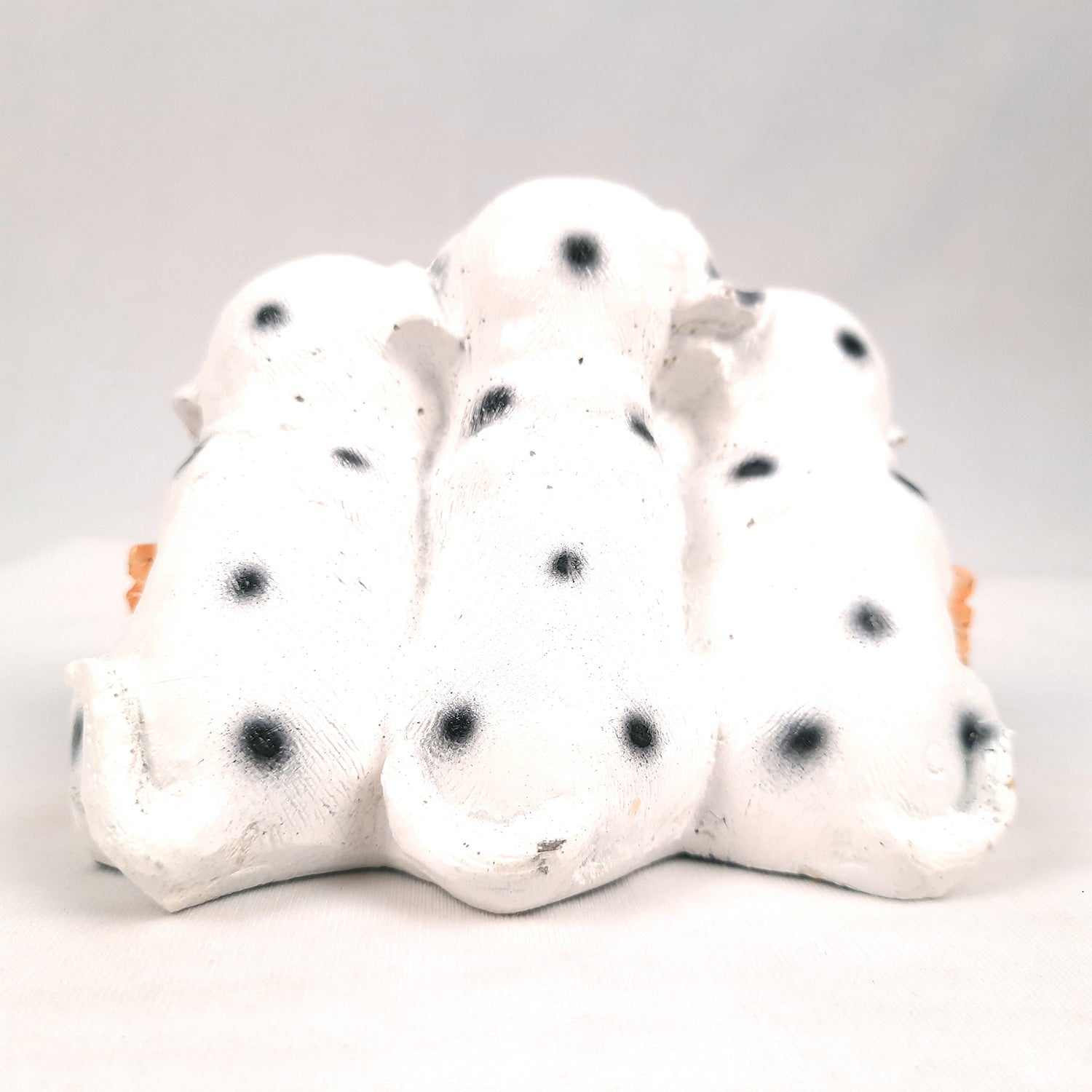 Welcome Dog Showpiece Statue | Animal Figurine - for Door, Entrance, Living Room, Kitchen Decor, House Warming Gifts - 6 Inch - Apkamart #Style_Design 1