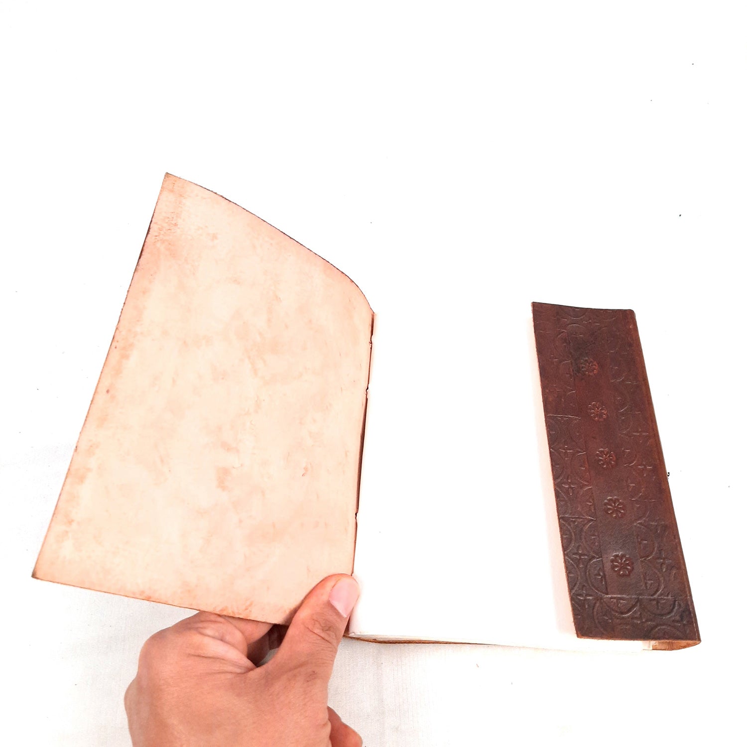 Leather Diary Vintage | Journal Notebook With Handmade Paper | Personal Traveller's Book, Sketchbook - for Writing, Table, Office, Desk, Study, Corporate Gifts | Gift for Him / Her apkamart #Style_Design 2