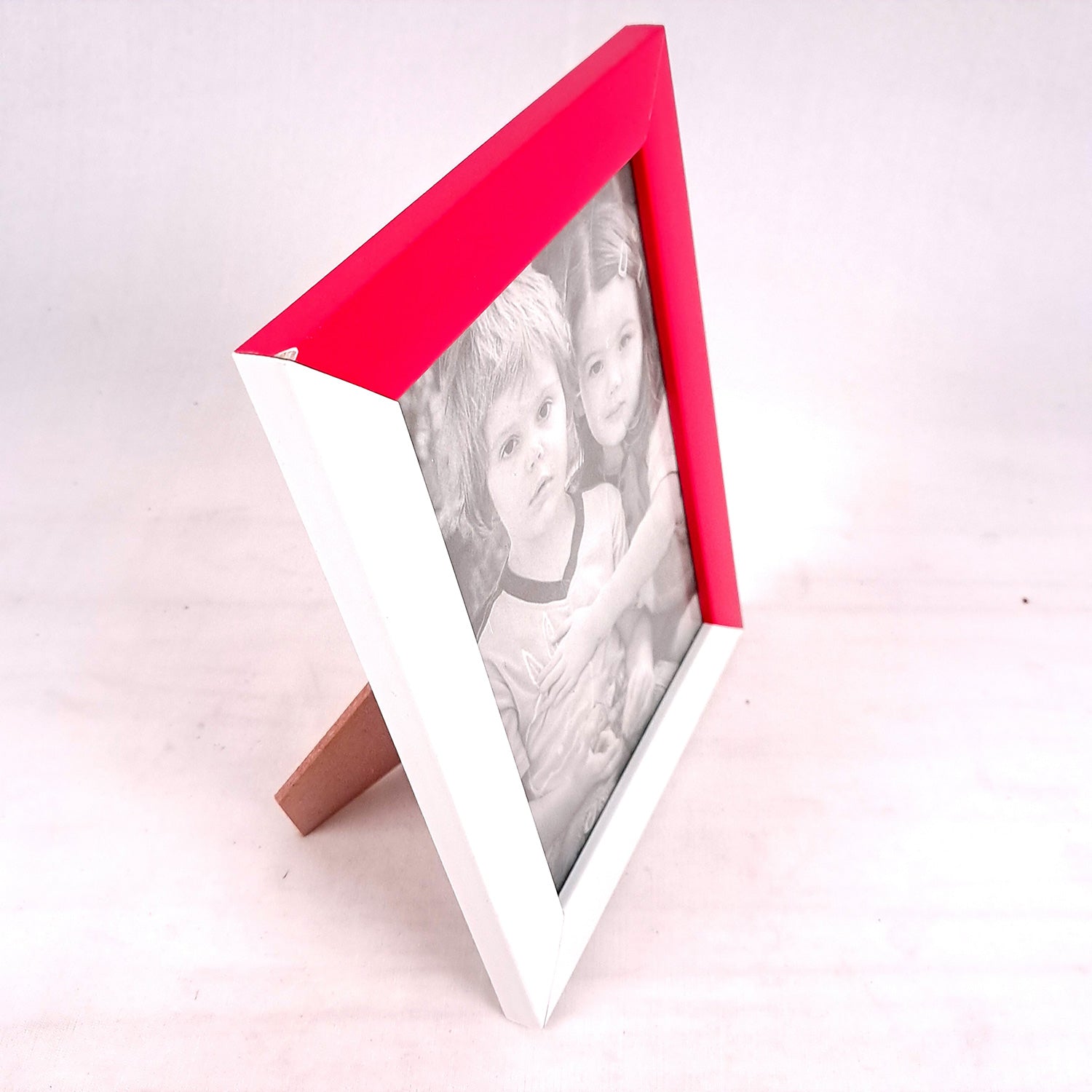 Table Photo Frame | Designer Picture Frames For Home Decor, Office Desk, Bedroom & Living Room - apkamart #Style_Design 1