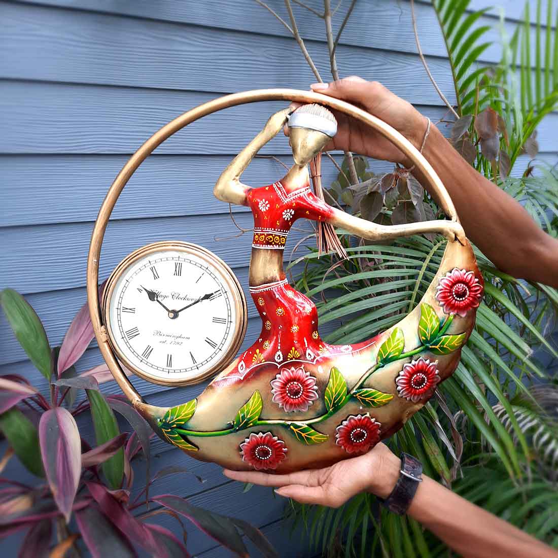 Wall Clock- Apkamart #color_Red