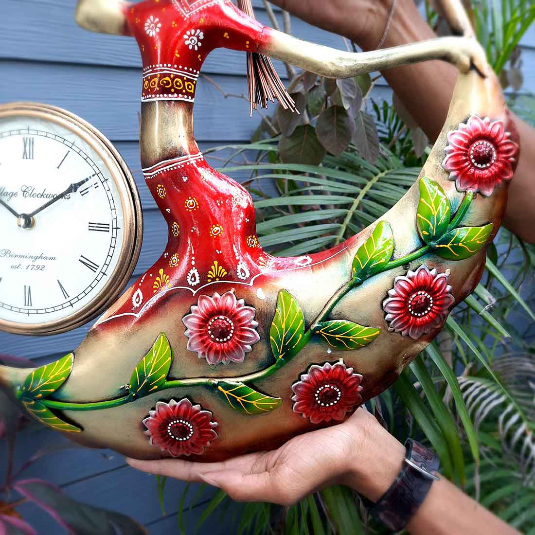 Wall Clock- Apkamart #color_Red