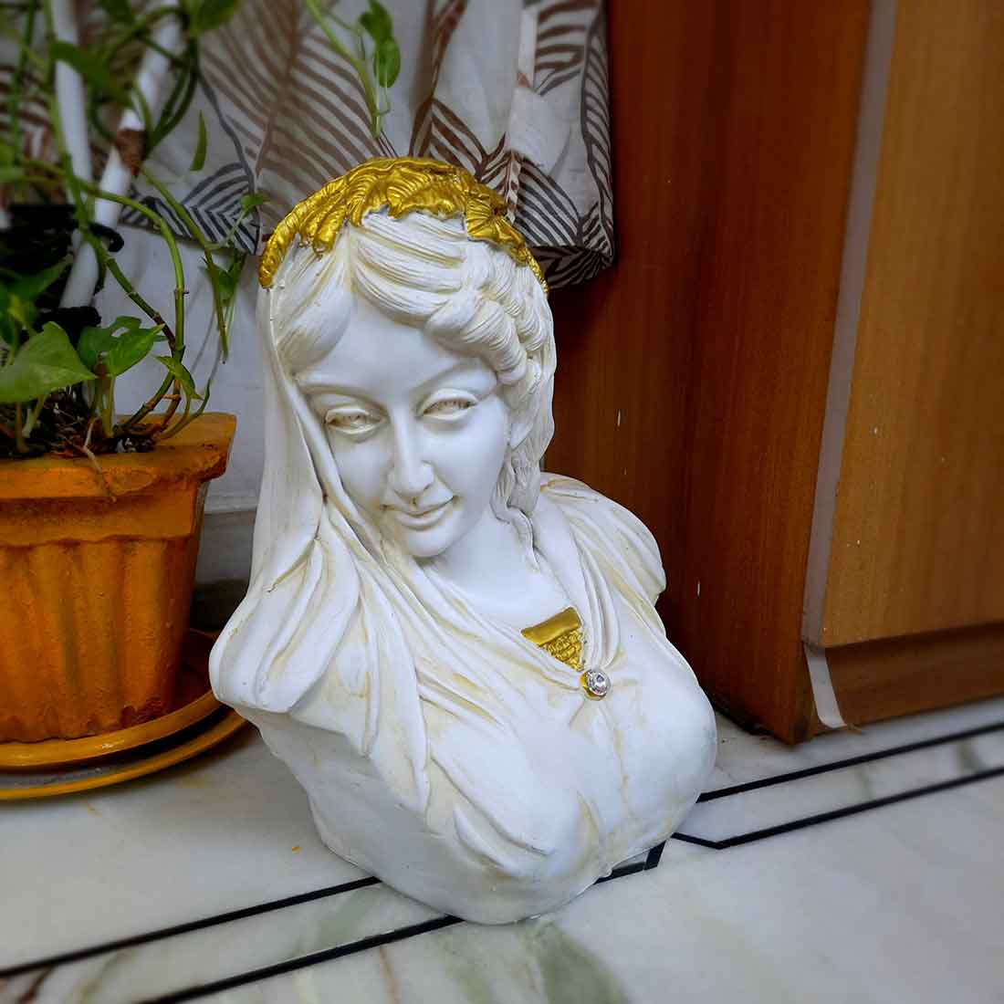 Female Figurines - for Side Table Decoration - 14 Inch - ApkaMart