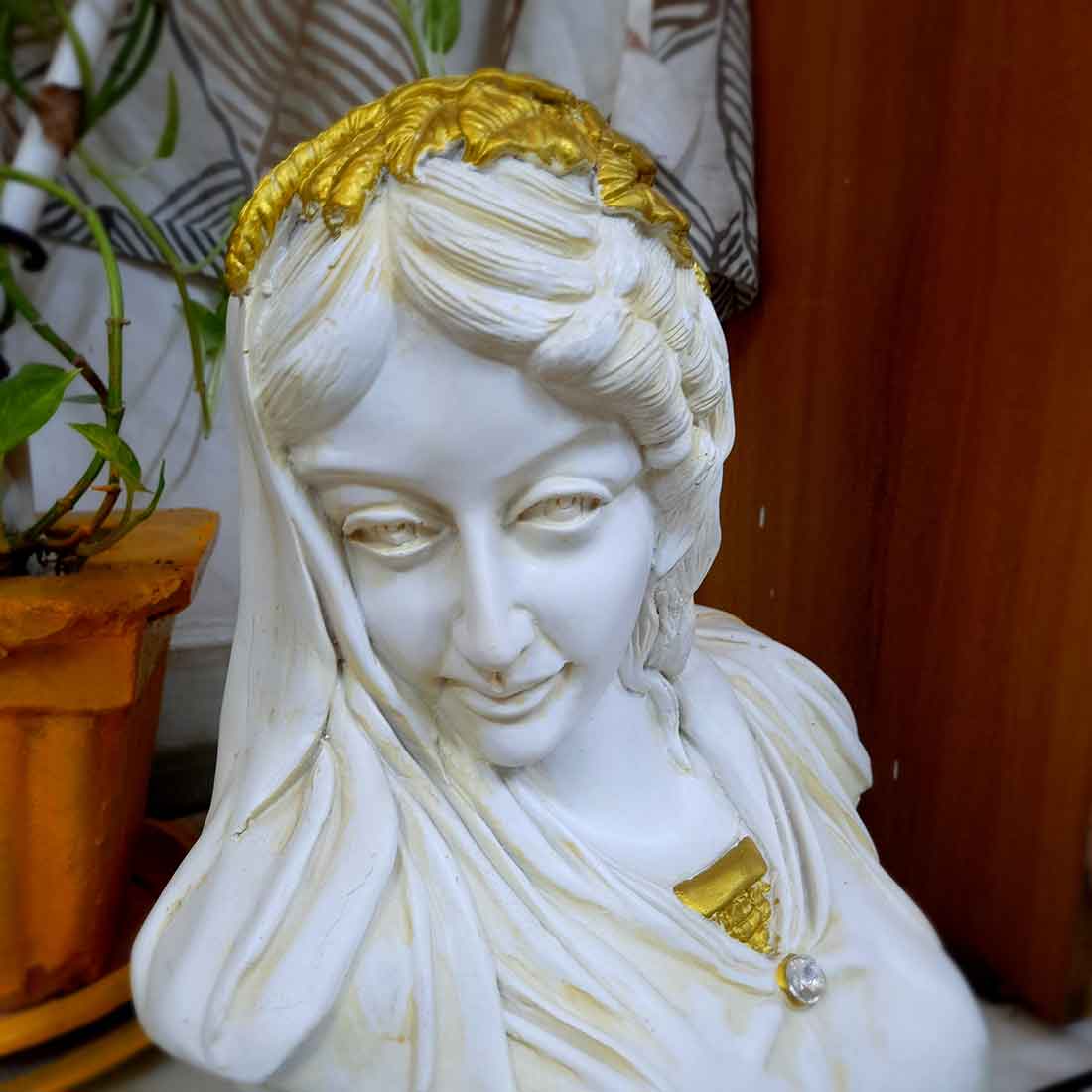 Female Figurines - for Side Table Decoration - 14 Inch - ApkaMart