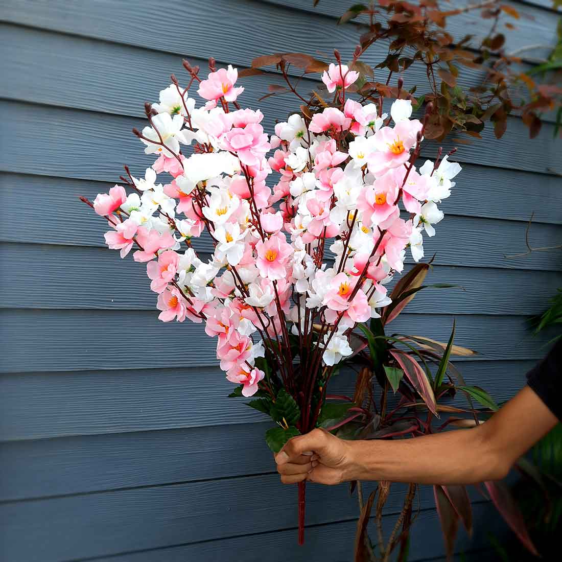 Artificial Flowers Bunch- Apkamart #color_Light Pink & White