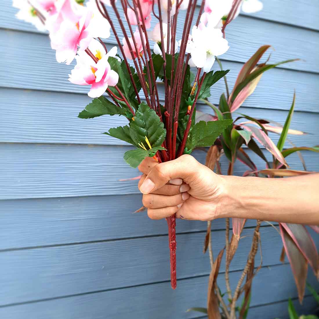 Artificial Flowers Bunch- Apkamart #color_Light Pink & White